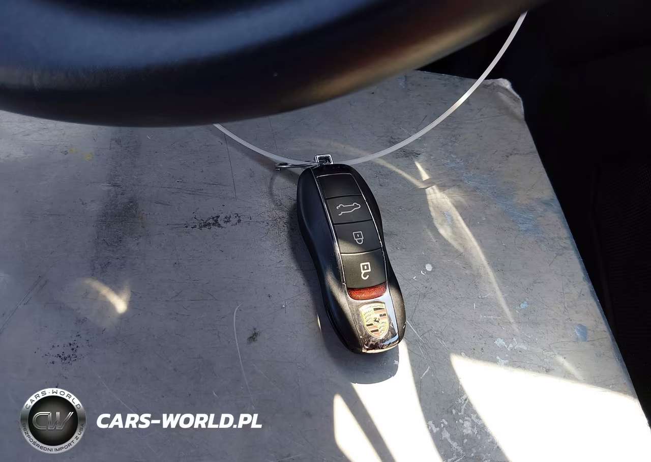 2024 Porsche Macan T VIN:WP1AA2A58RLB02311 - 11