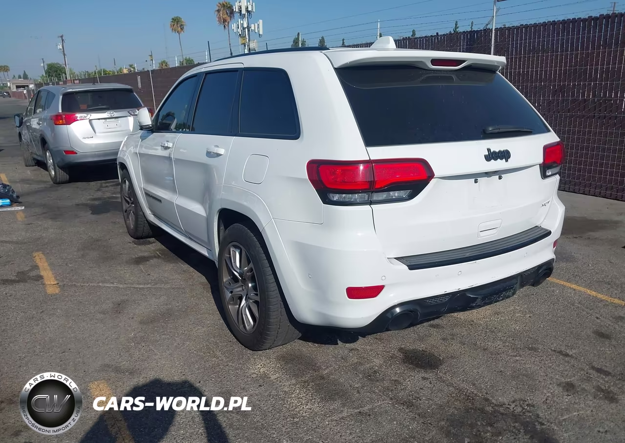2019 Jeep Grand Cherokee Srt 4X4 VIN:1C4RJFDJ9KC683604 - 3