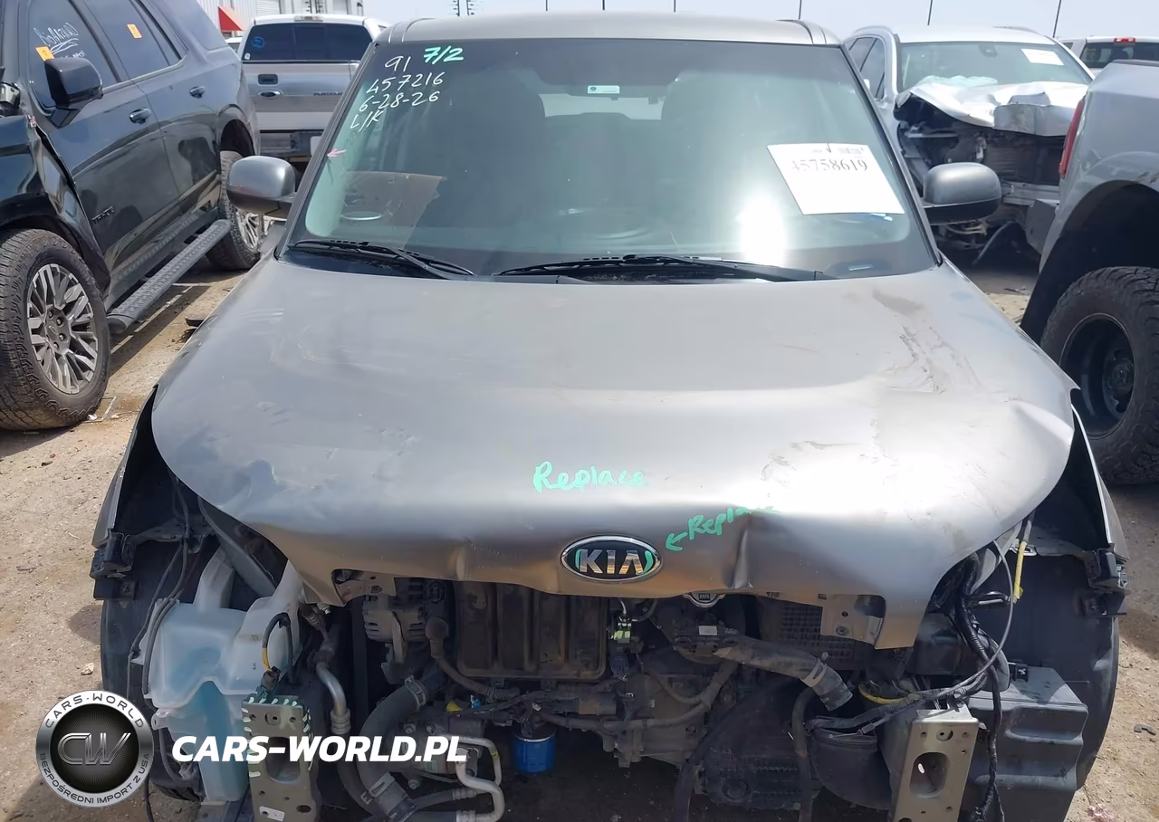 2016 Kia Soul + VIN:KNDJP3A51G7312745 - 13