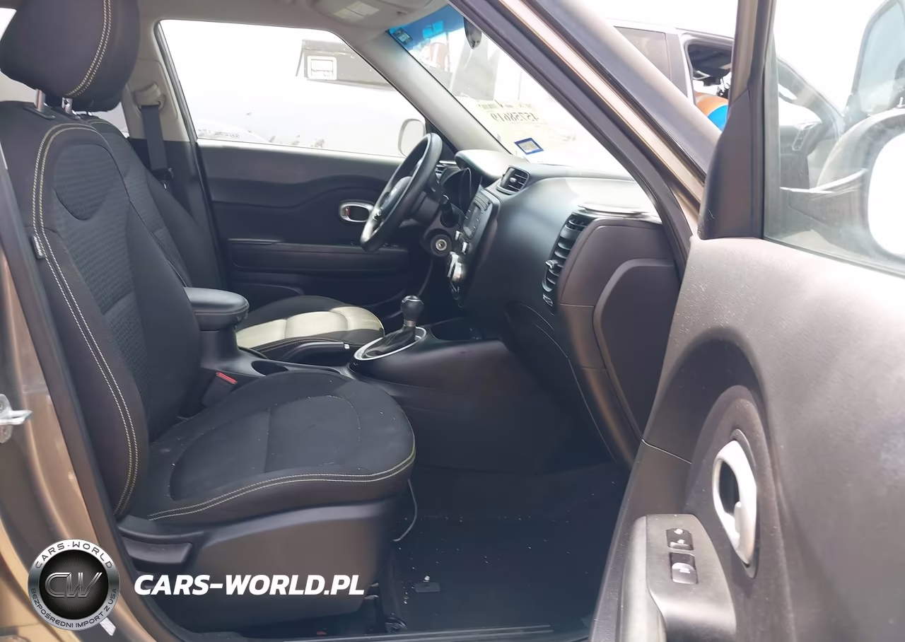 2016 Kia Soul + VIN:KNDJP3A51G7312745 - 5