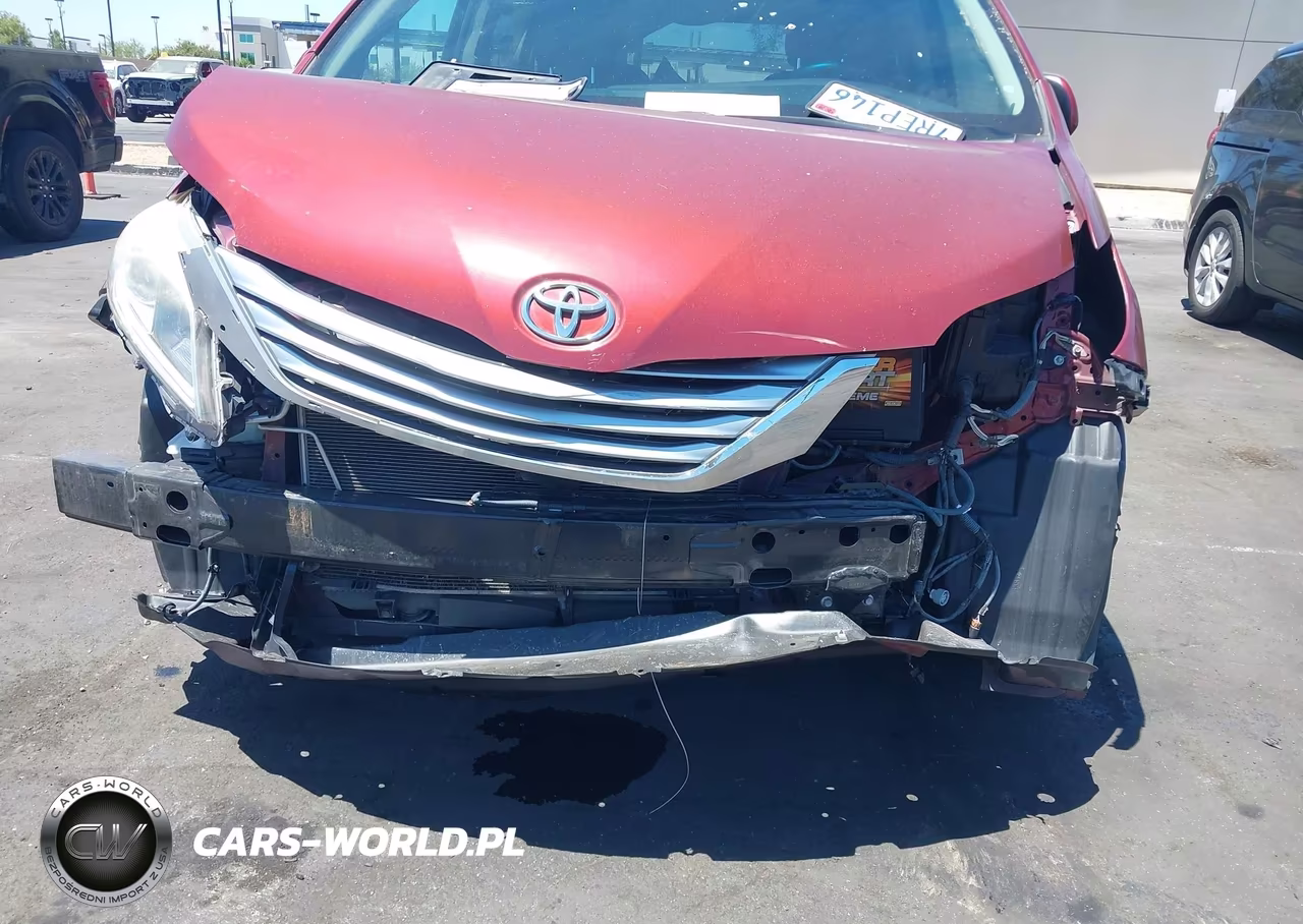 2015 Toyota Sienna Limited Premium 7 Passenger VIN:5TDDK3DC4FS121024 - 6
