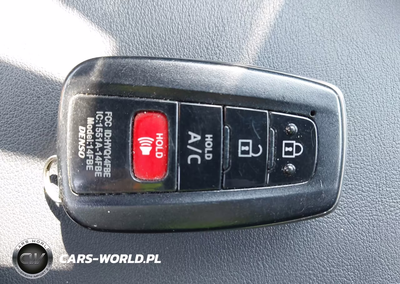 2017 Toyota Prius Prime Premium VIN:JTDKARFP0H3061020 - 11