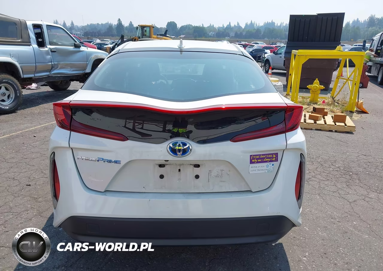 2017 Toyota Prius Prime Premium VIN:JTDKARFP0H3061020 - 17