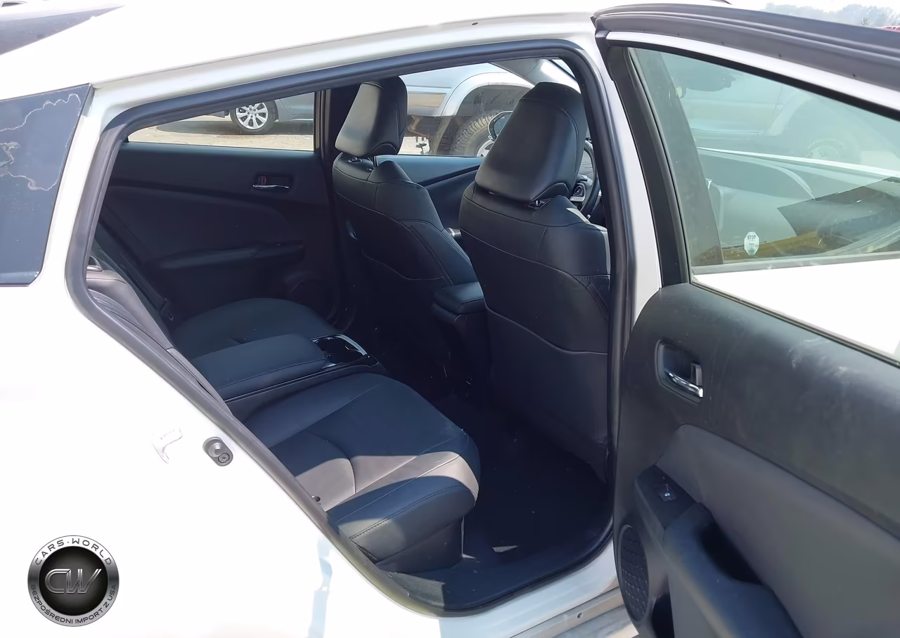 2017 Toyota Prius Prime Premium VIN:JTDKARFP0H3061020 - 8