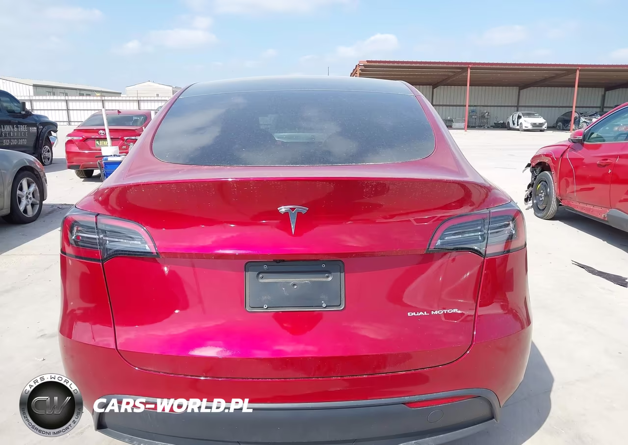 2024 Tesla Model Y Long Range Dual Motor All-Wheel Drive VIN:7SAYGAEE2RF210044 - 16