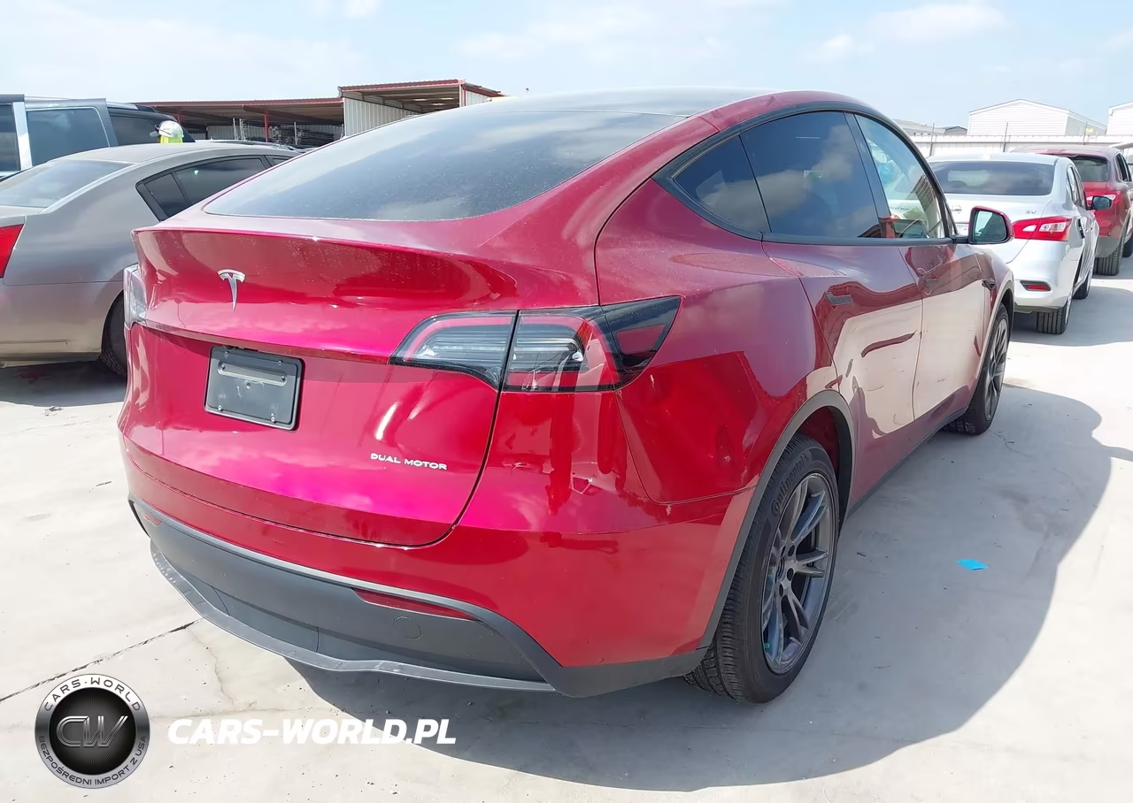 2024 Tesla Model Y Long Range Dual Motor All-Wheel Drive VIN:7SAYGAEE2RF210044 - 4
