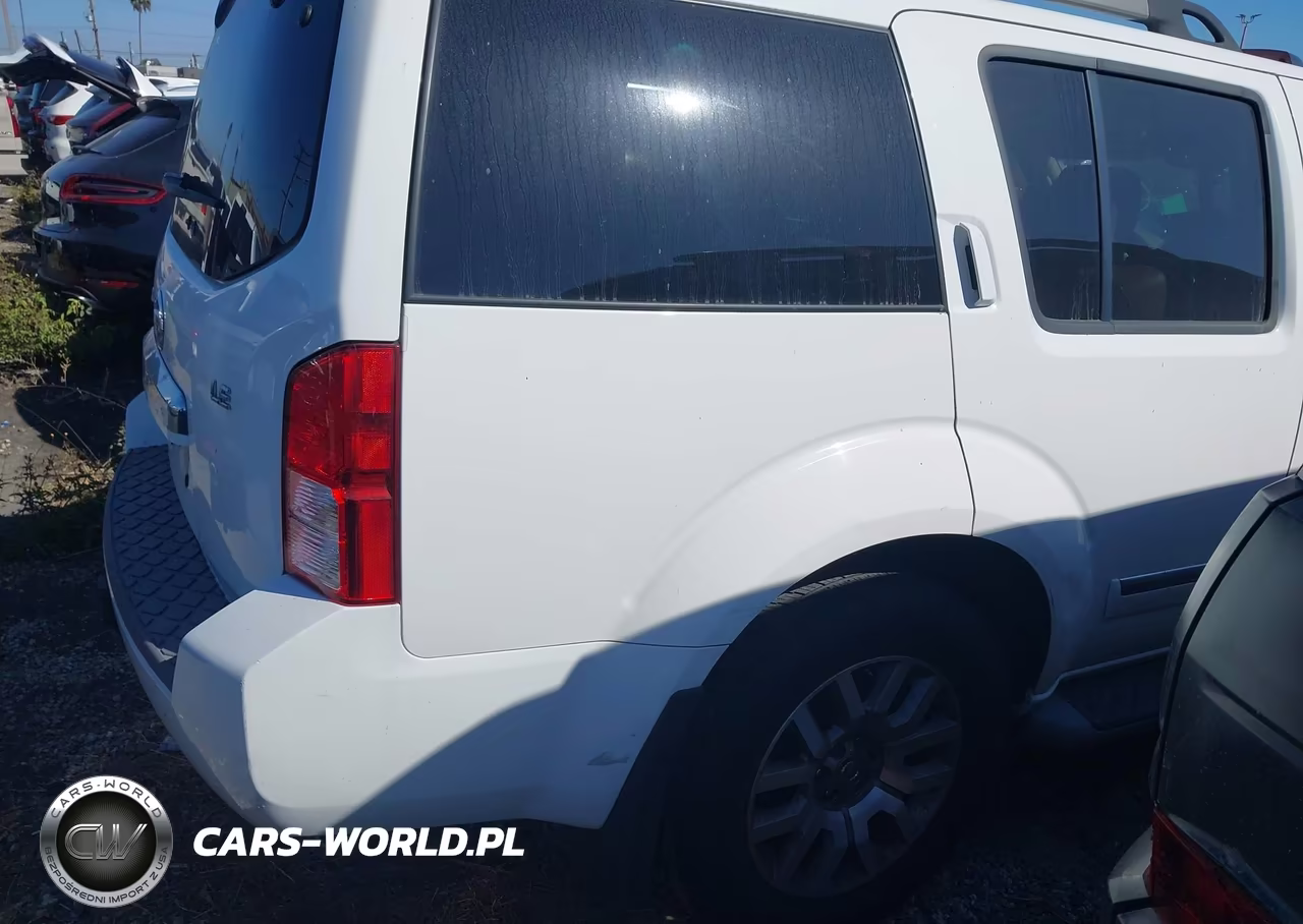 2011 Nissan Pathfinder Le VIN:5N1AR1NN3BC624019 - 4