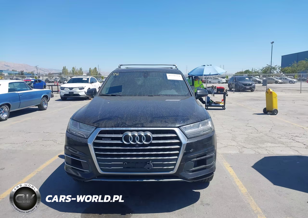 2017 Audi Q7 3.0T Premium VIN:WA1LAAF79HD008472 - 13