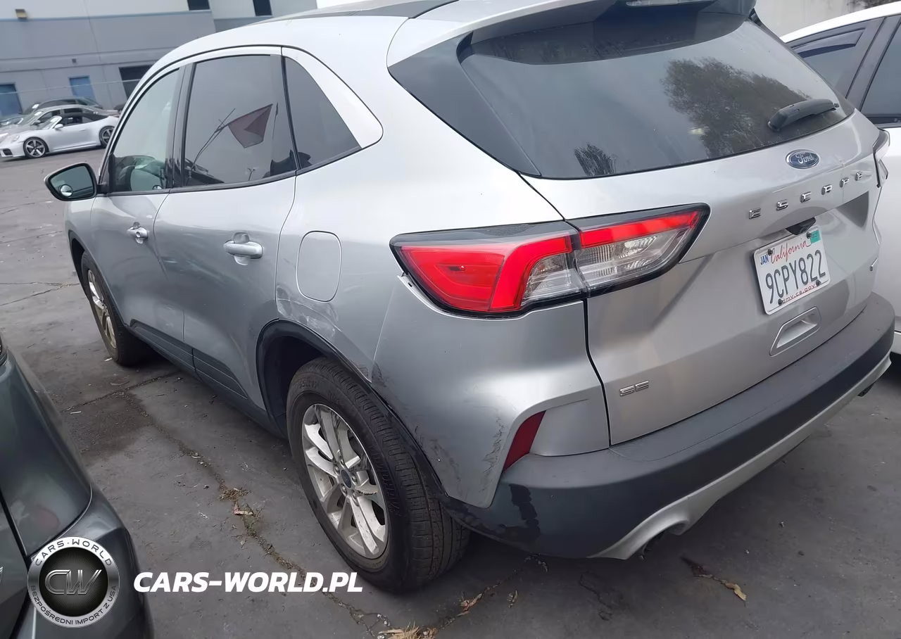 2020 Ford Escape Se VIN:1FMCU0G63LUA14365 - 3