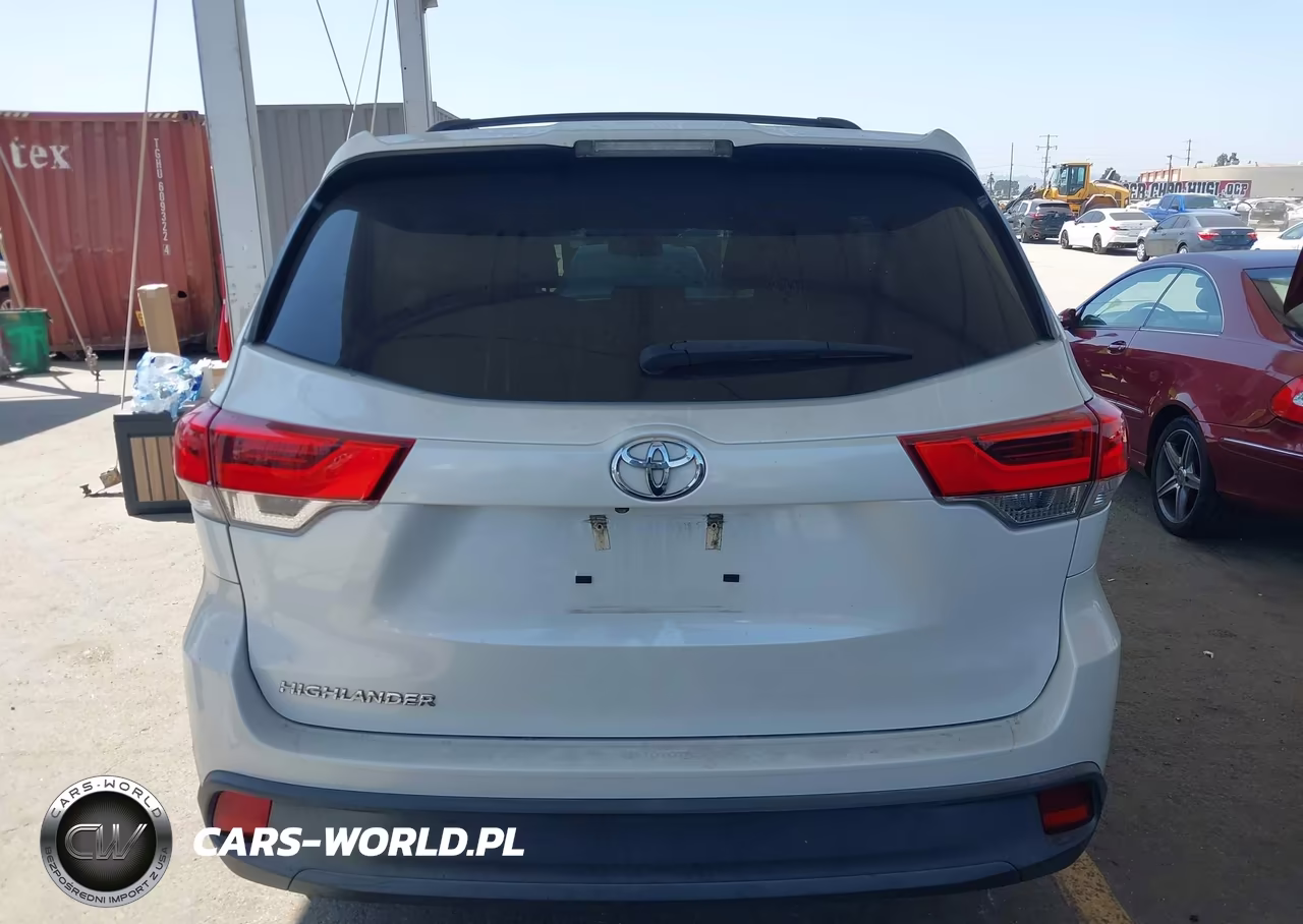 2018 Toyota Highlander Le VIN:5TDZARFH4JS034768 - 20