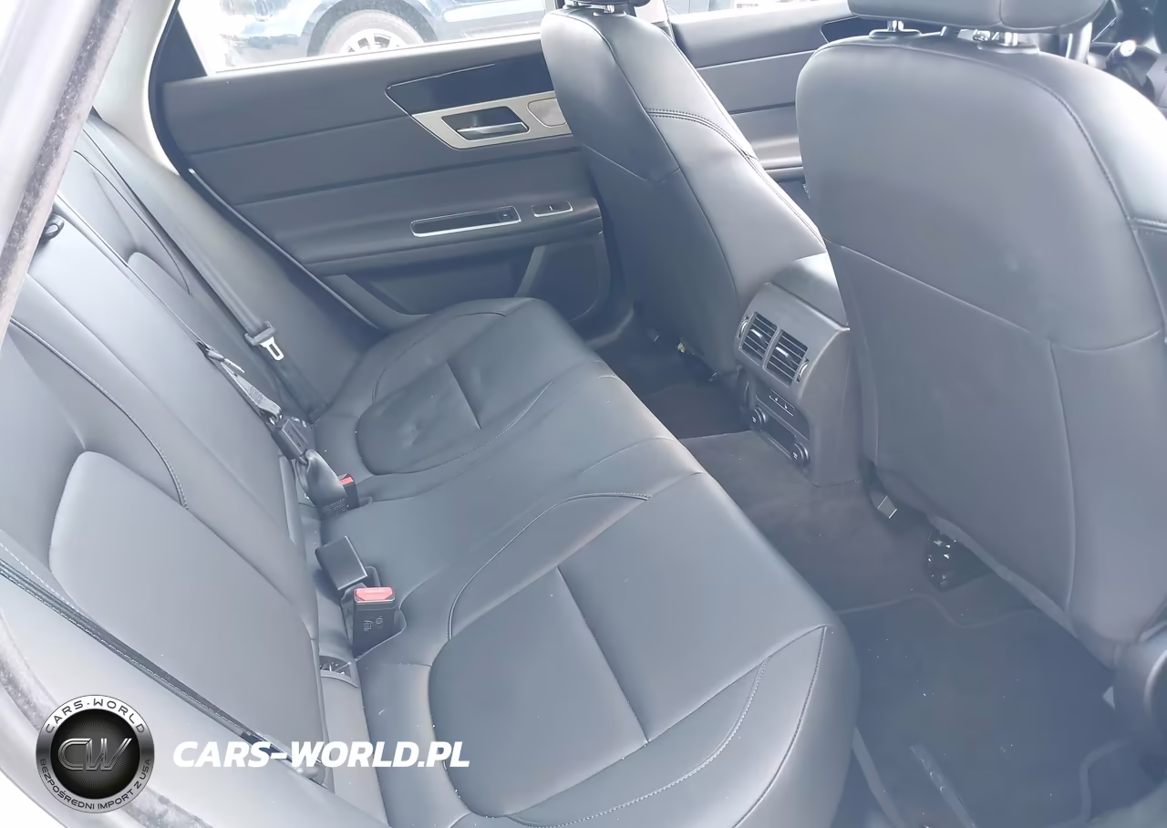 2020 Jaguar Xf 25T Premium Awd Automatic VIN:SAJBJ4FXXLCY86317 - 8