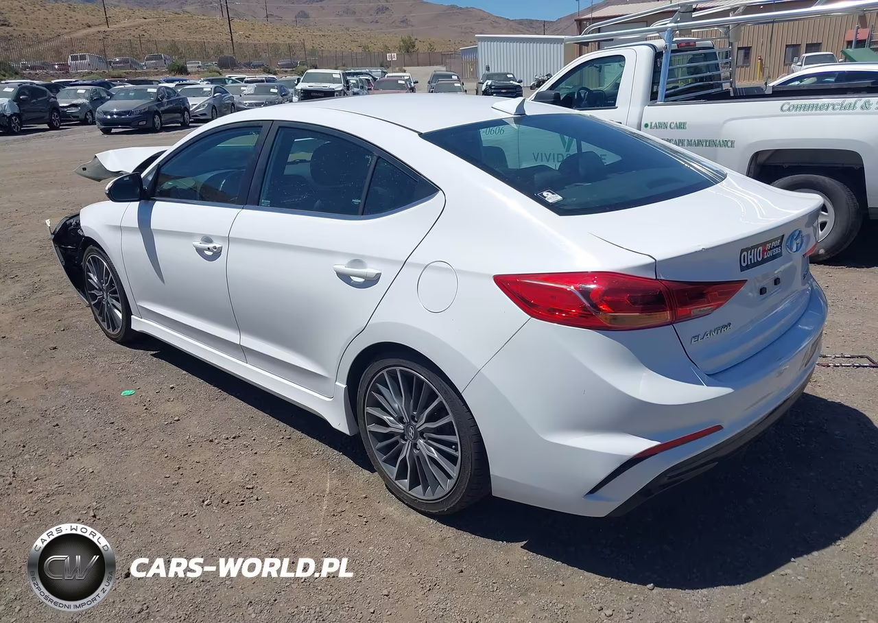 2018 Hyundai Elantra Sport VIN:KMHD04LB5JU504555 - 3