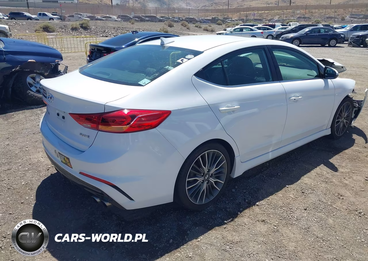 2018 Hyundai Elantra Sport VIN:KMHD04LB5JU504555 - 4
