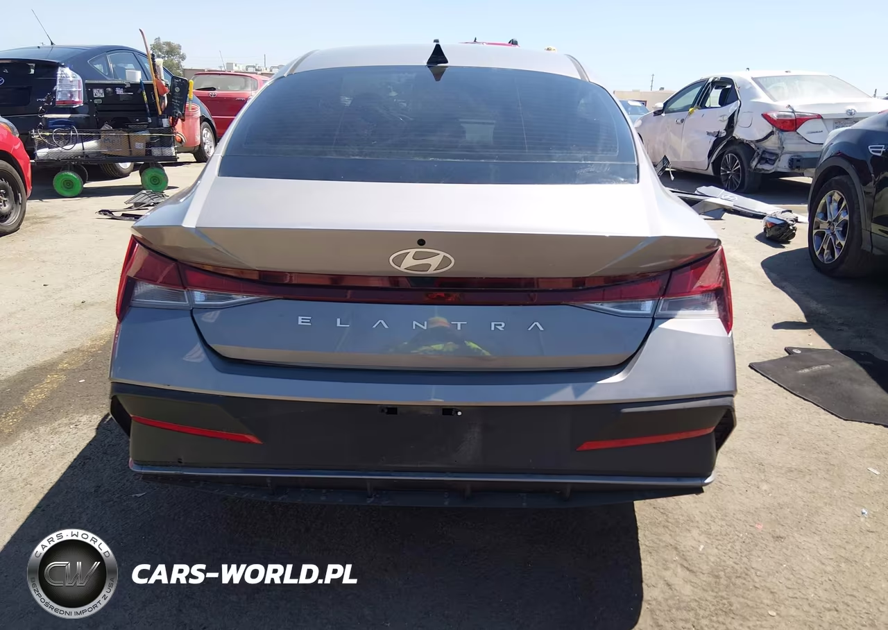 2024 Hyundai Elantra Se VIN:KMHLL4DG0RU693558 - 17