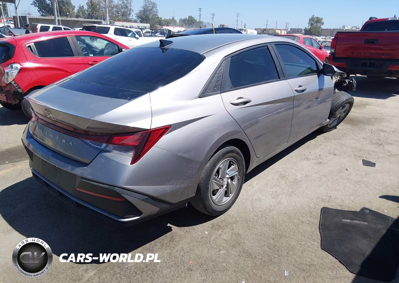 2024 Hyundai Elantra Se VIN:KMHLL4DG0RU693558 - 4