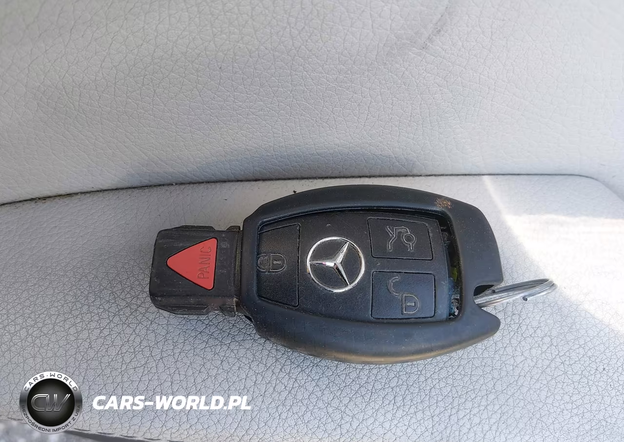 2018 Mercedes-Benz C 300 VIN:55SWF4JB0JU253465 - 11