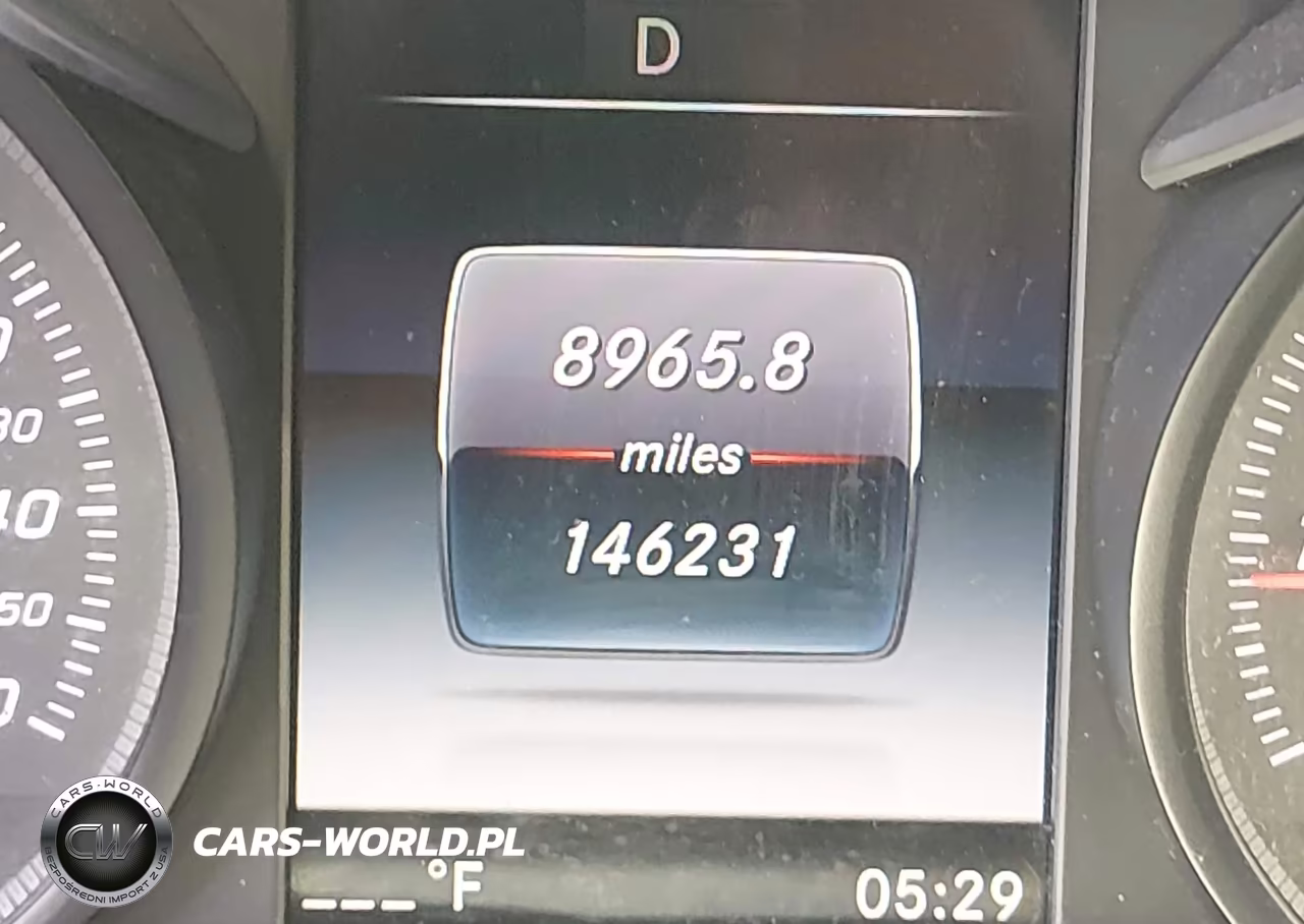 2018 Mercedes-Benz C 300 VIN:55SWF4JB0JU253465 - 15