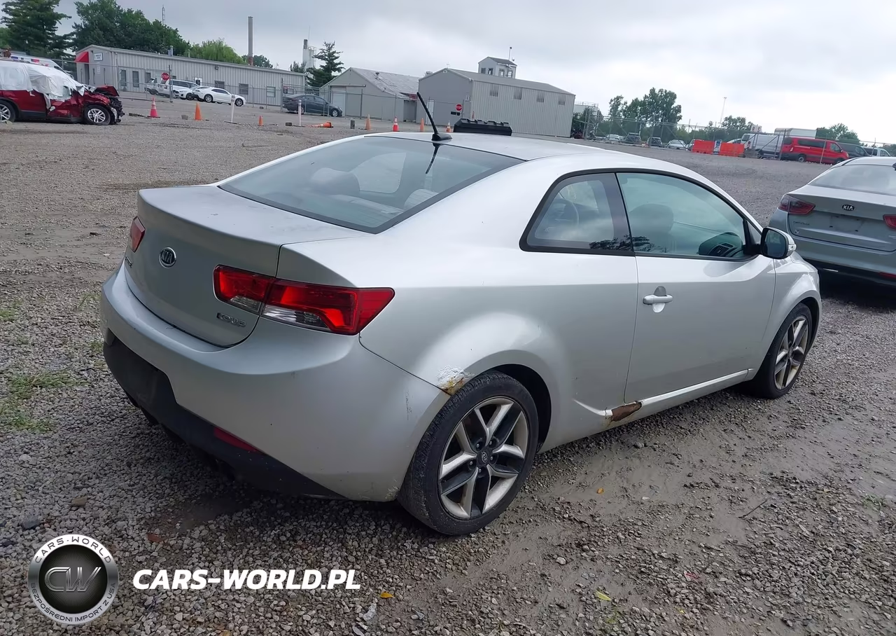 2010 Kia Forte Koup Sx VIN:KNAFW6A36A5158784 - 4