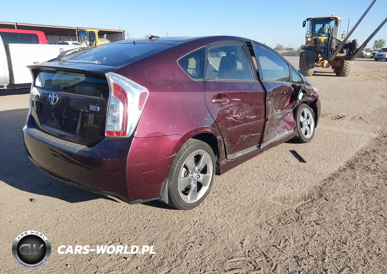 2013 Toyota Prius Three Se VIN:JTDKN3DU9D5620119 - 4