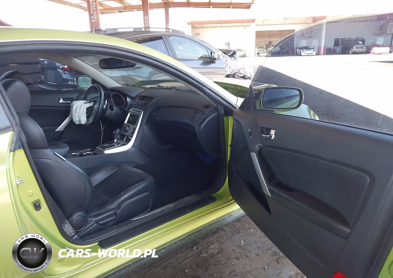 2010 Hyundai Genesis 3.8 Track VIN:KMHHU6KHXAU037768 - 5