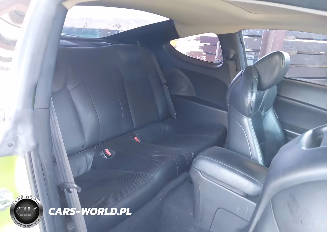 2010 Hyundai Genesis 3.8 Track VIN:KMHHU6KHXAU037768 - 8