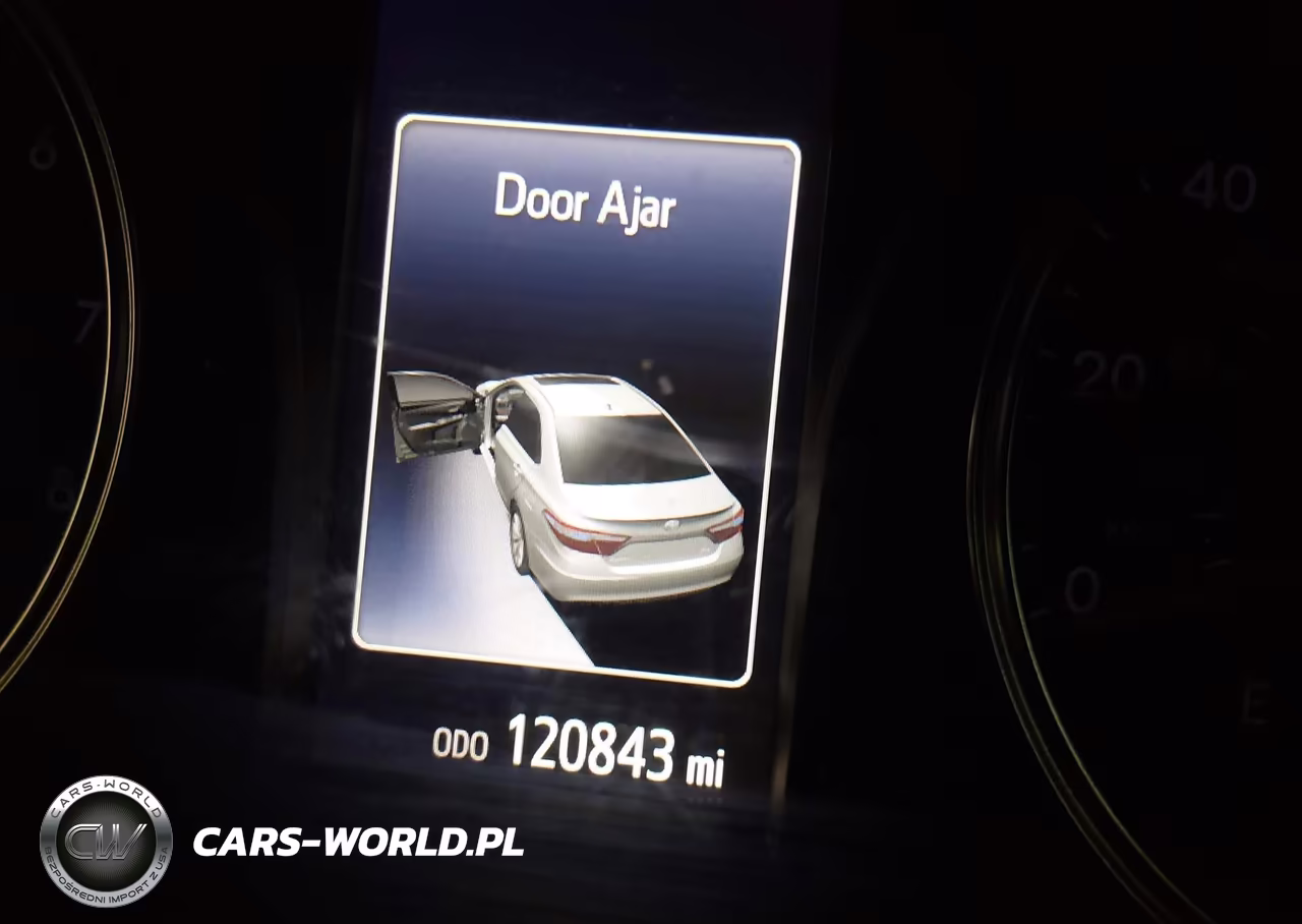 2016 Toyota Camry Le VIN:4T1BF1FK5GU237913 - 15