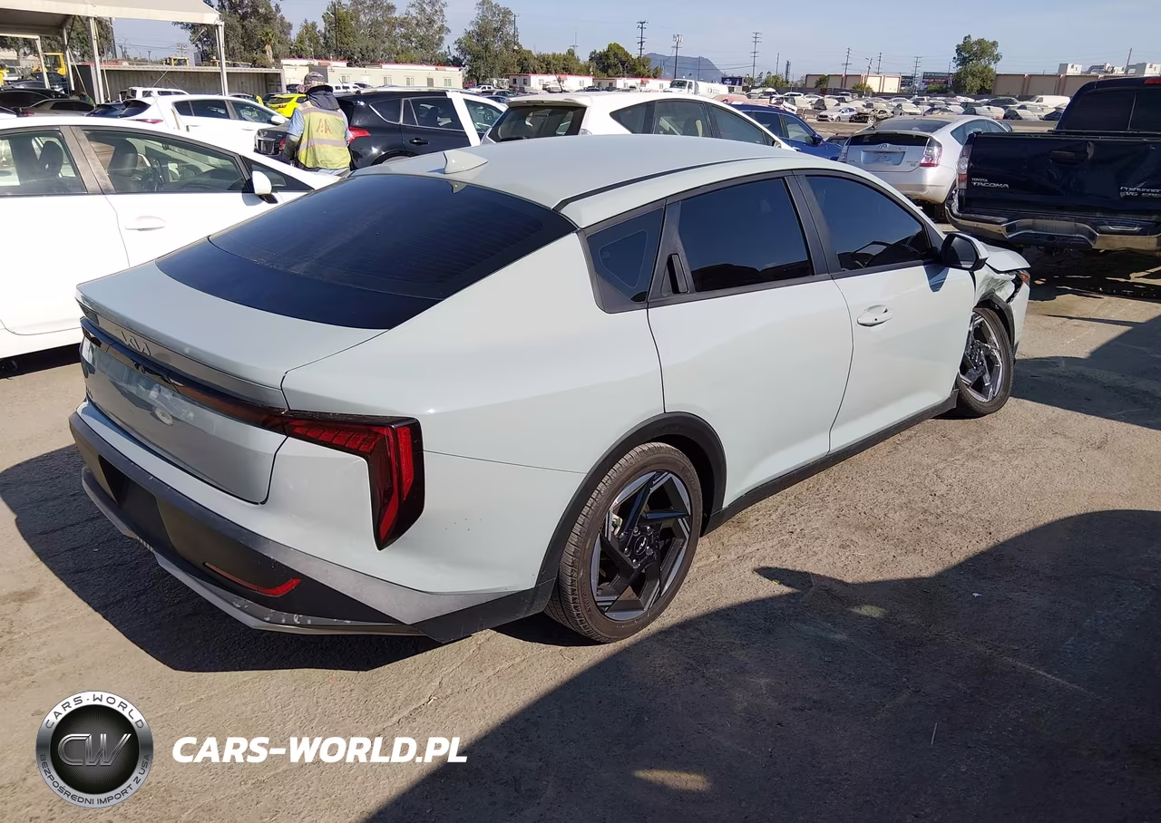 2025 Kia K4 Ex VIN:3KPFU4DE2SE125068 - 4