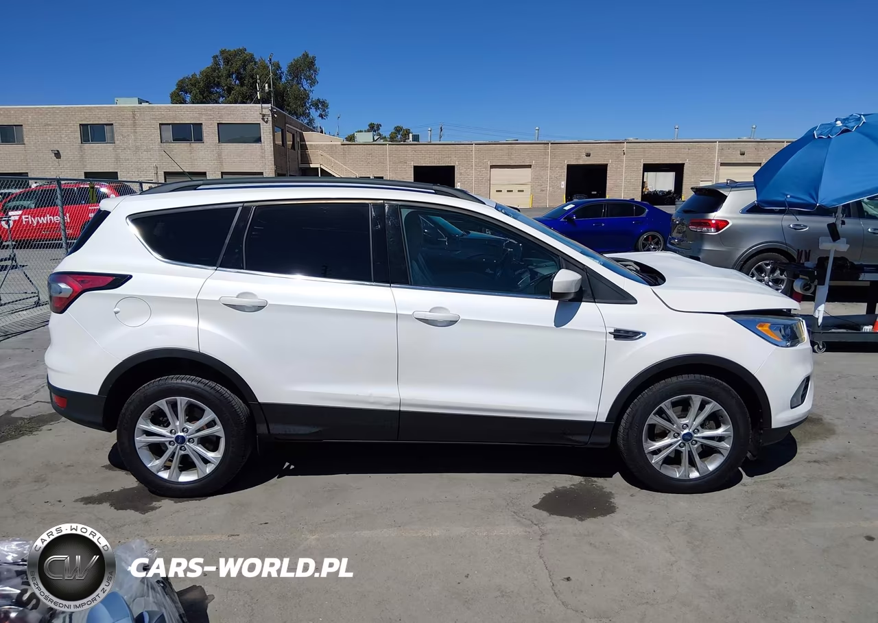 2017 Ford Escape Se VIN:1FMCU0GDXHUE74712 - 14