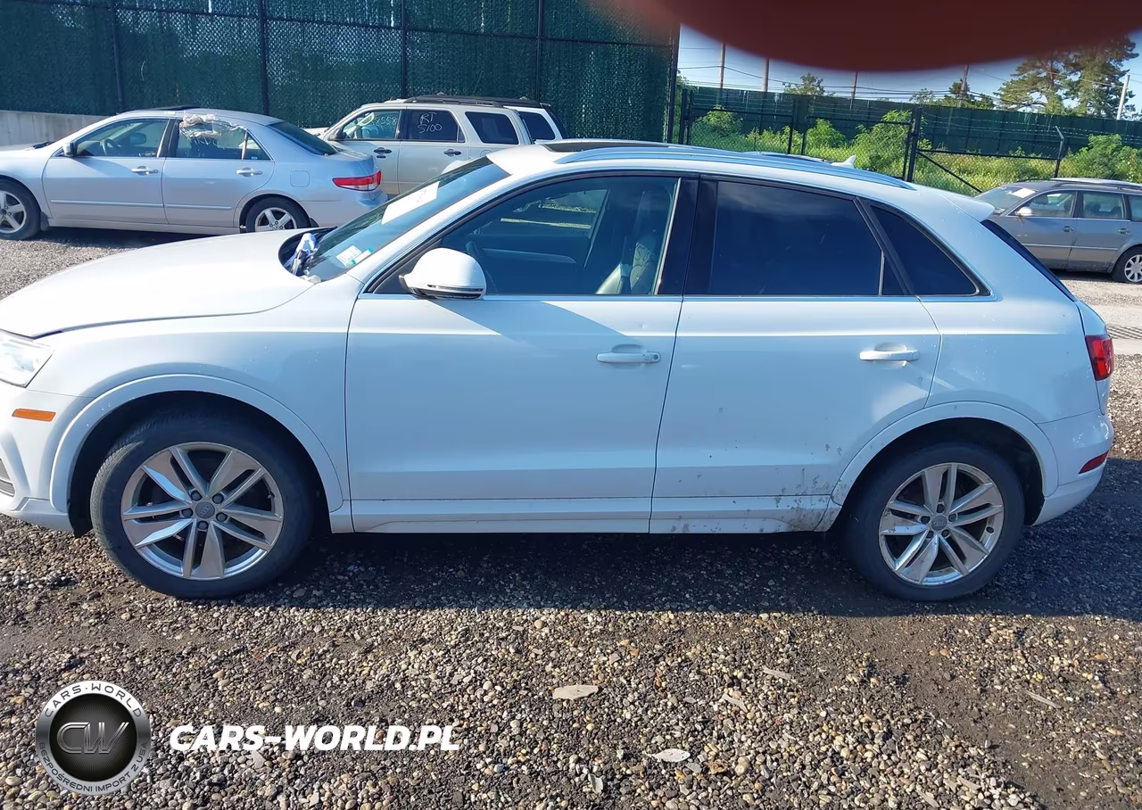 2016 Audi Q3 2.0T Premium Plus VIN:WA1EFCFS8GR015554 - 14