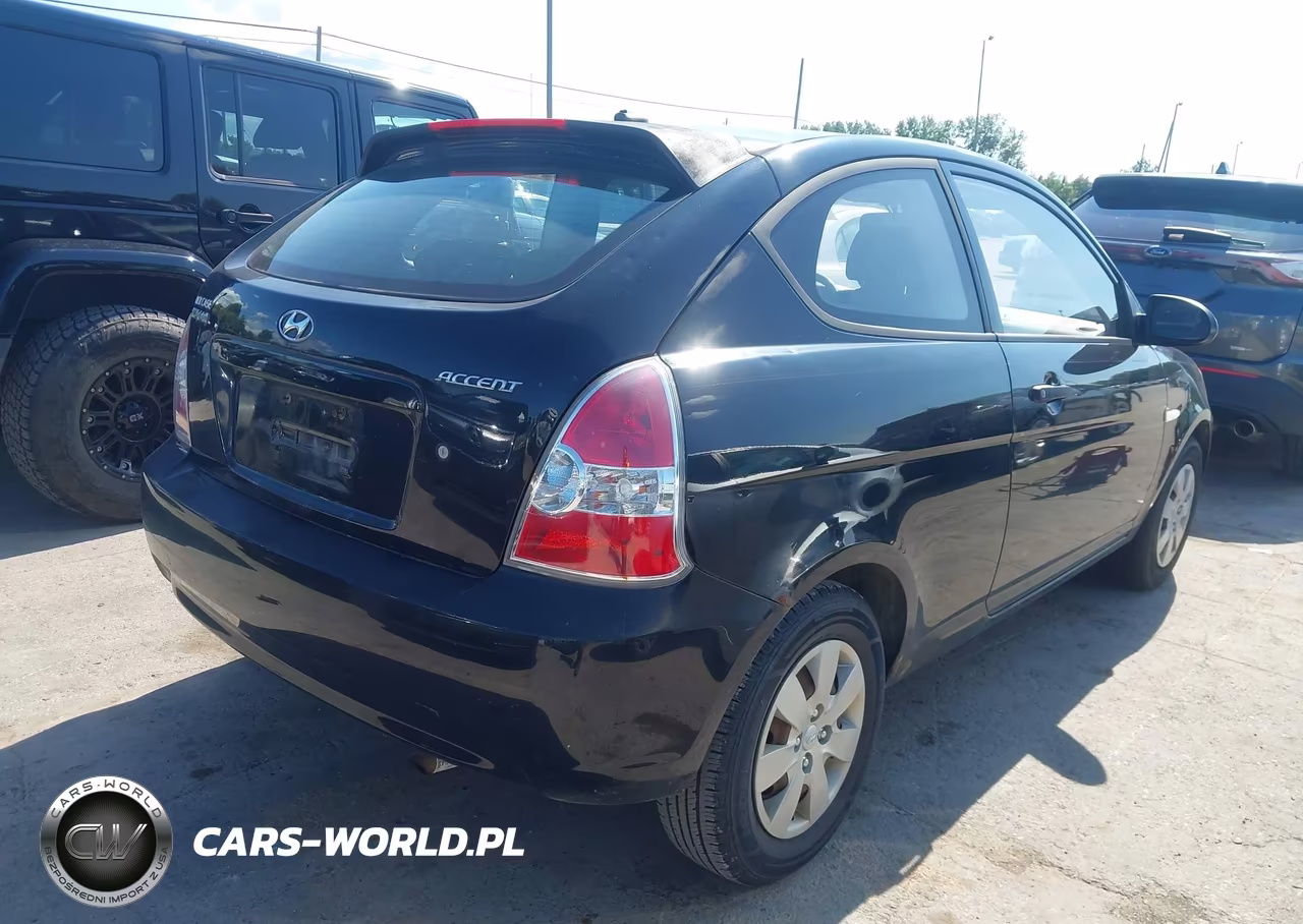 2009 Hyundai Accent Gs VIN:KMHCM36C89U131277 - 4