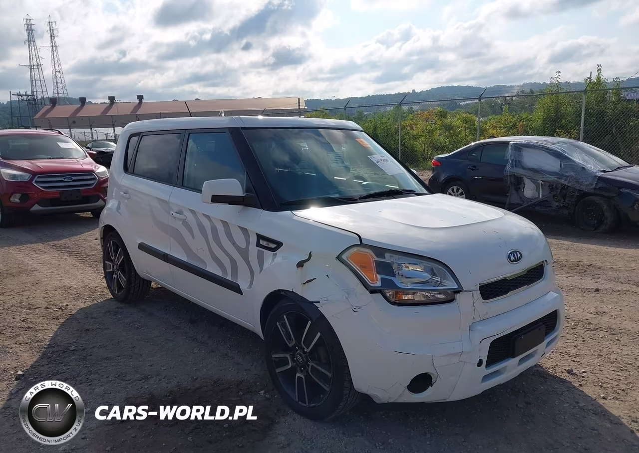 2011 Kia Soul +