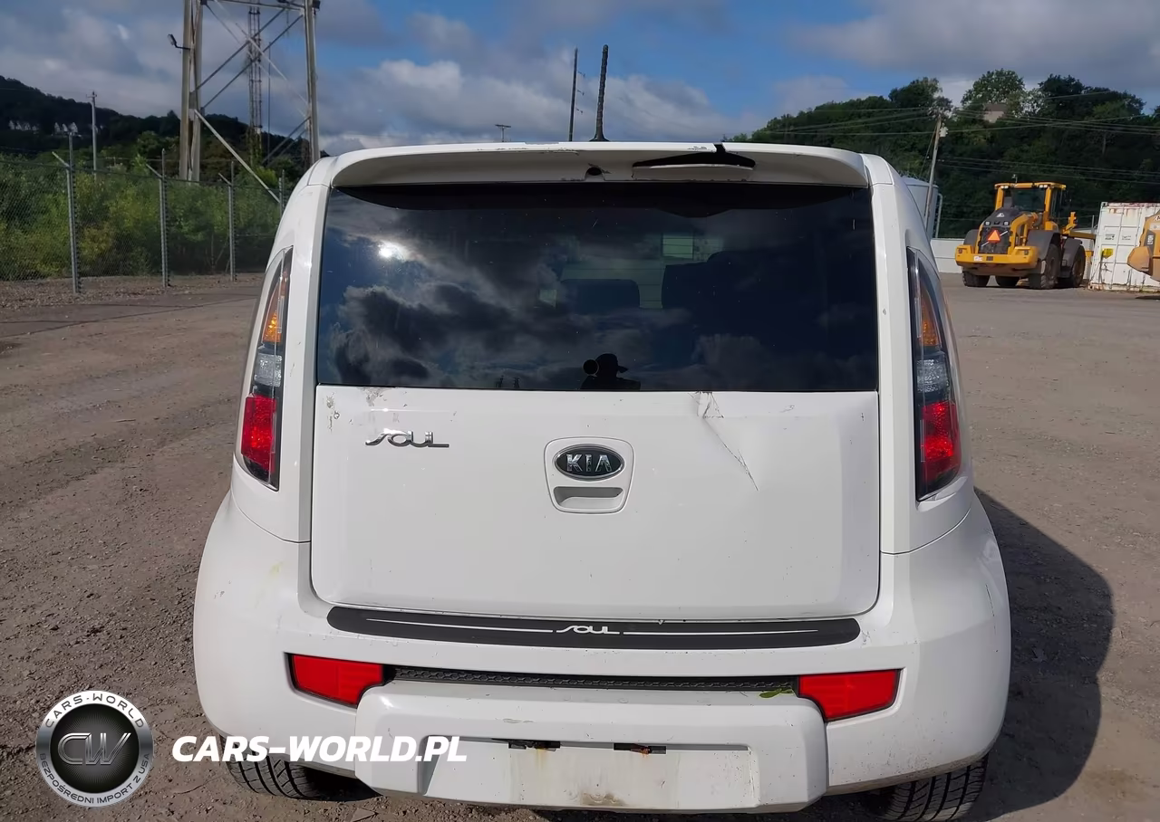 2011 Kia Soul + VIN:KNDJT2A28B7725928 - 12