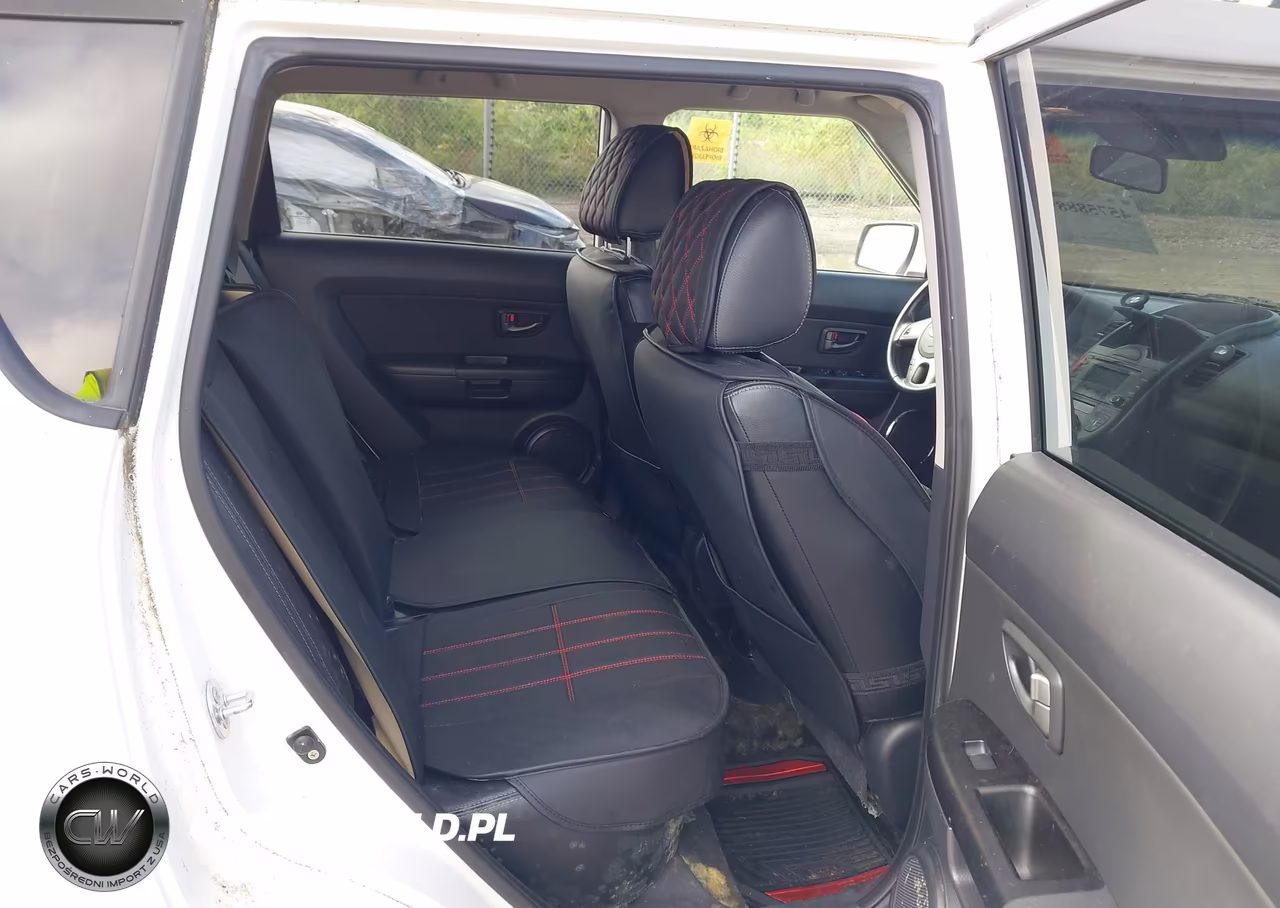 2011 Kia Soul + VIN:KNDJT2A28B7725928 - 8
