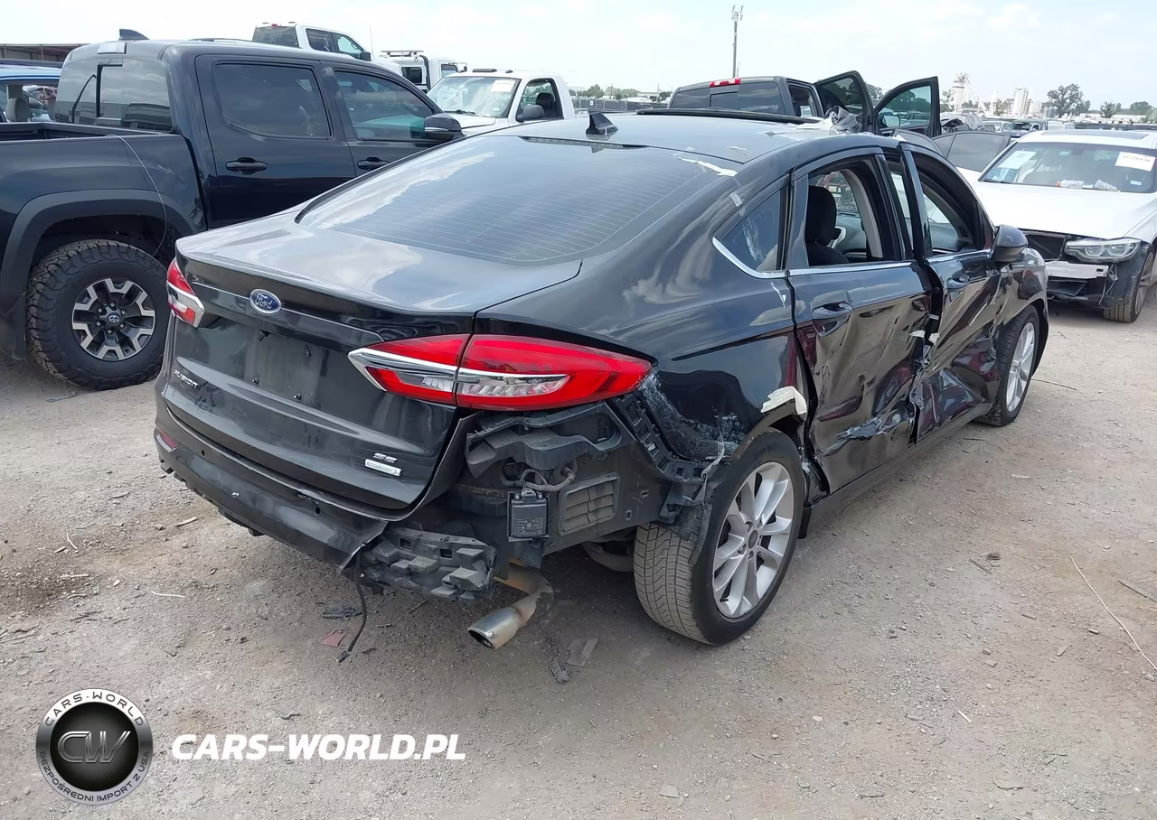 2020 Ford Fusion Se VIN:3FA6P0HD7LR150145 - 4