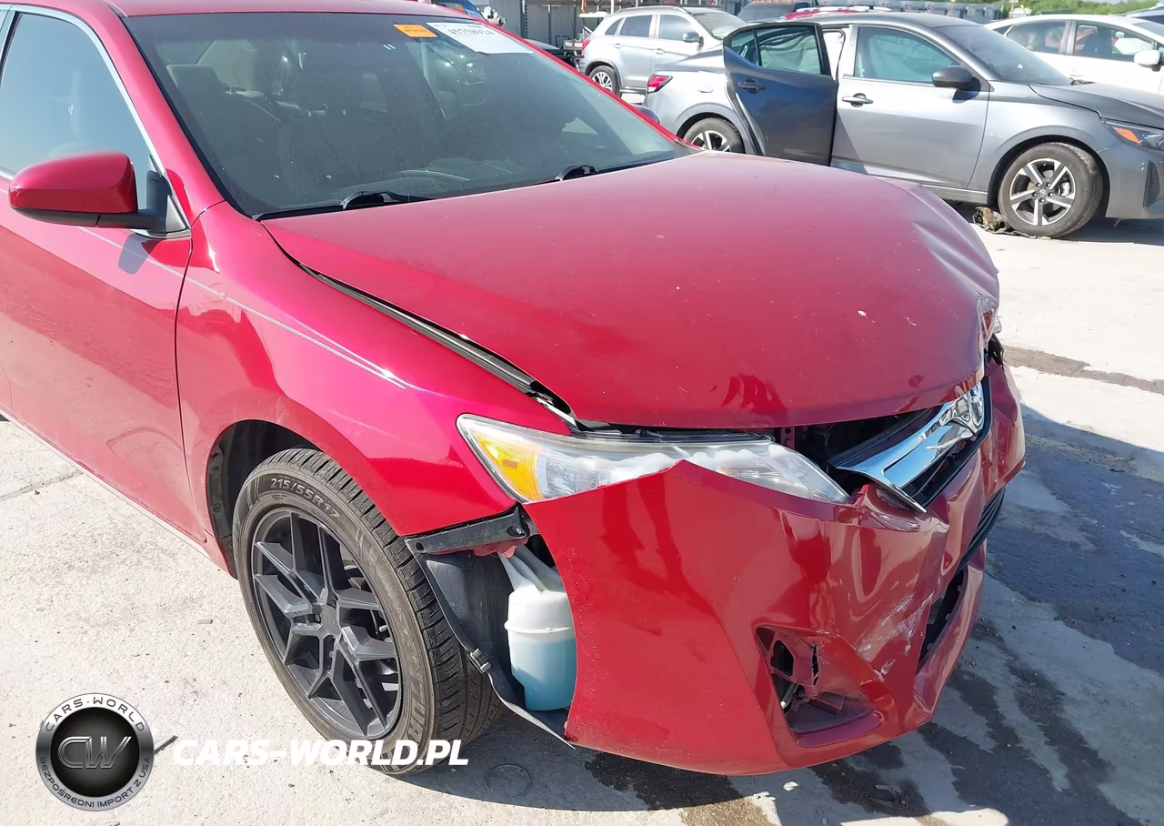 2014 Toyota Camry Le VIN:4T4BF1FK6ER388231 - 17