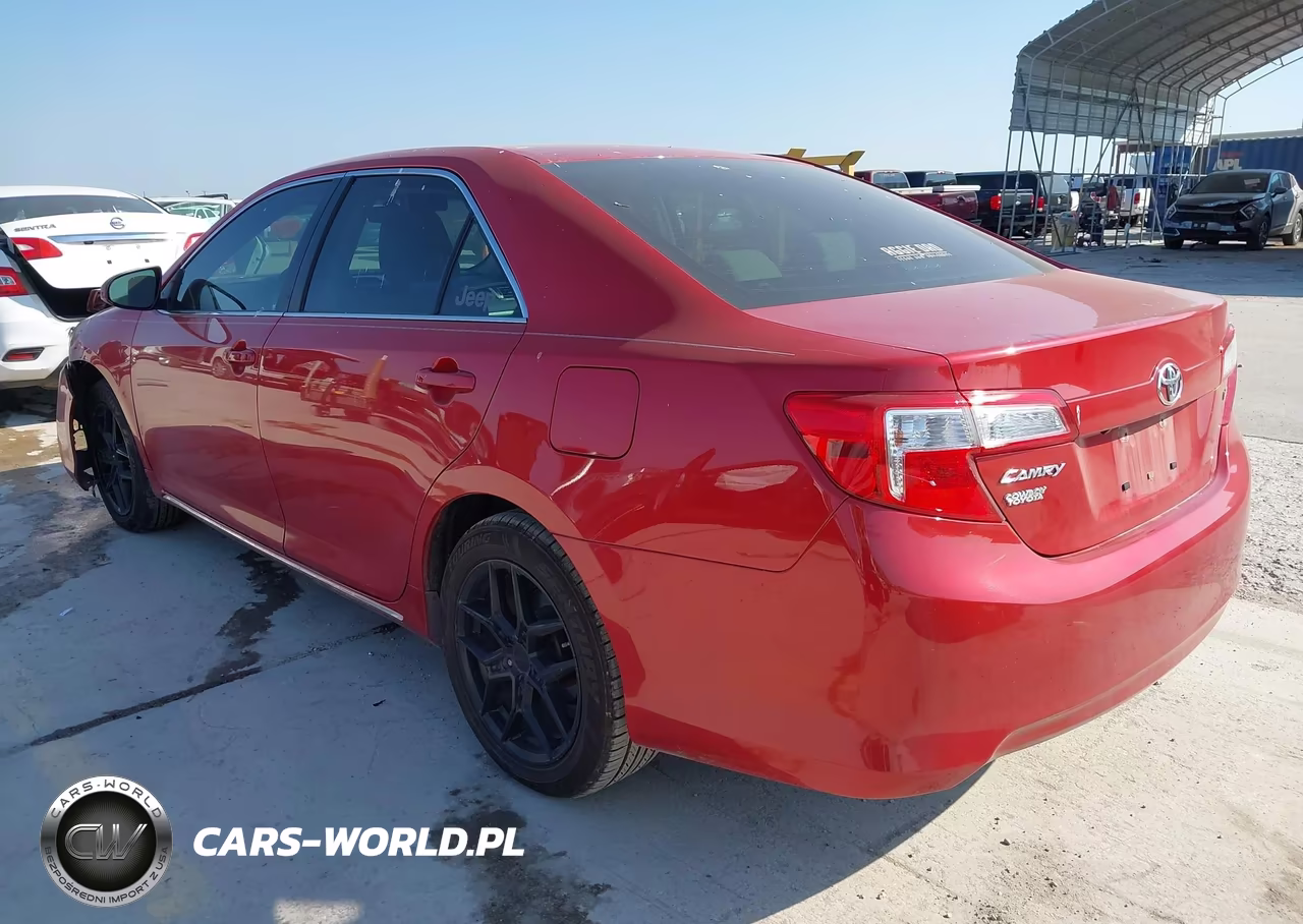 2014 Toyota Camry Le VIN:4T4BF1FK6ER388231 - 3