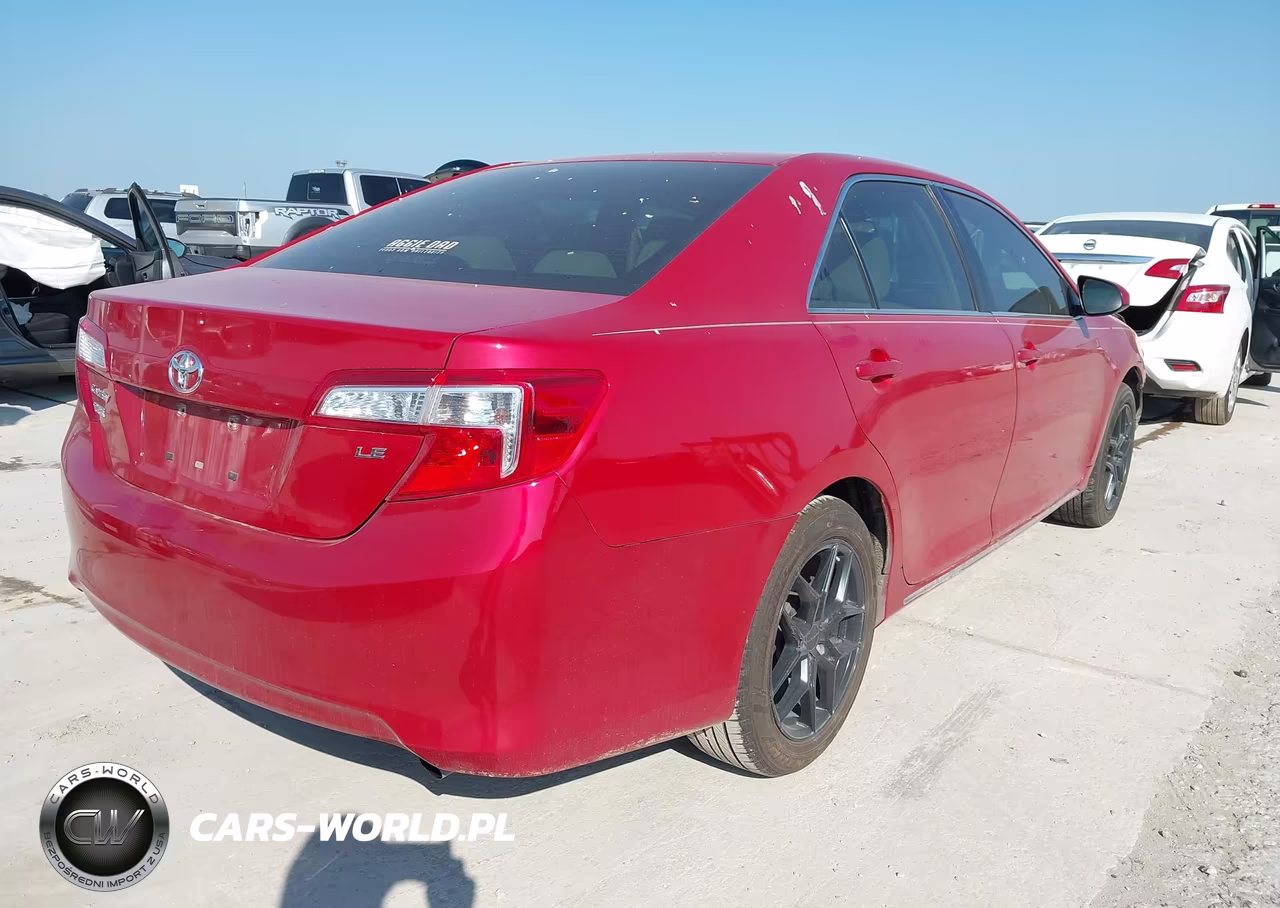 2014 Toyota Camry Le VIN:4T4BF1FK6ER388231 - 4