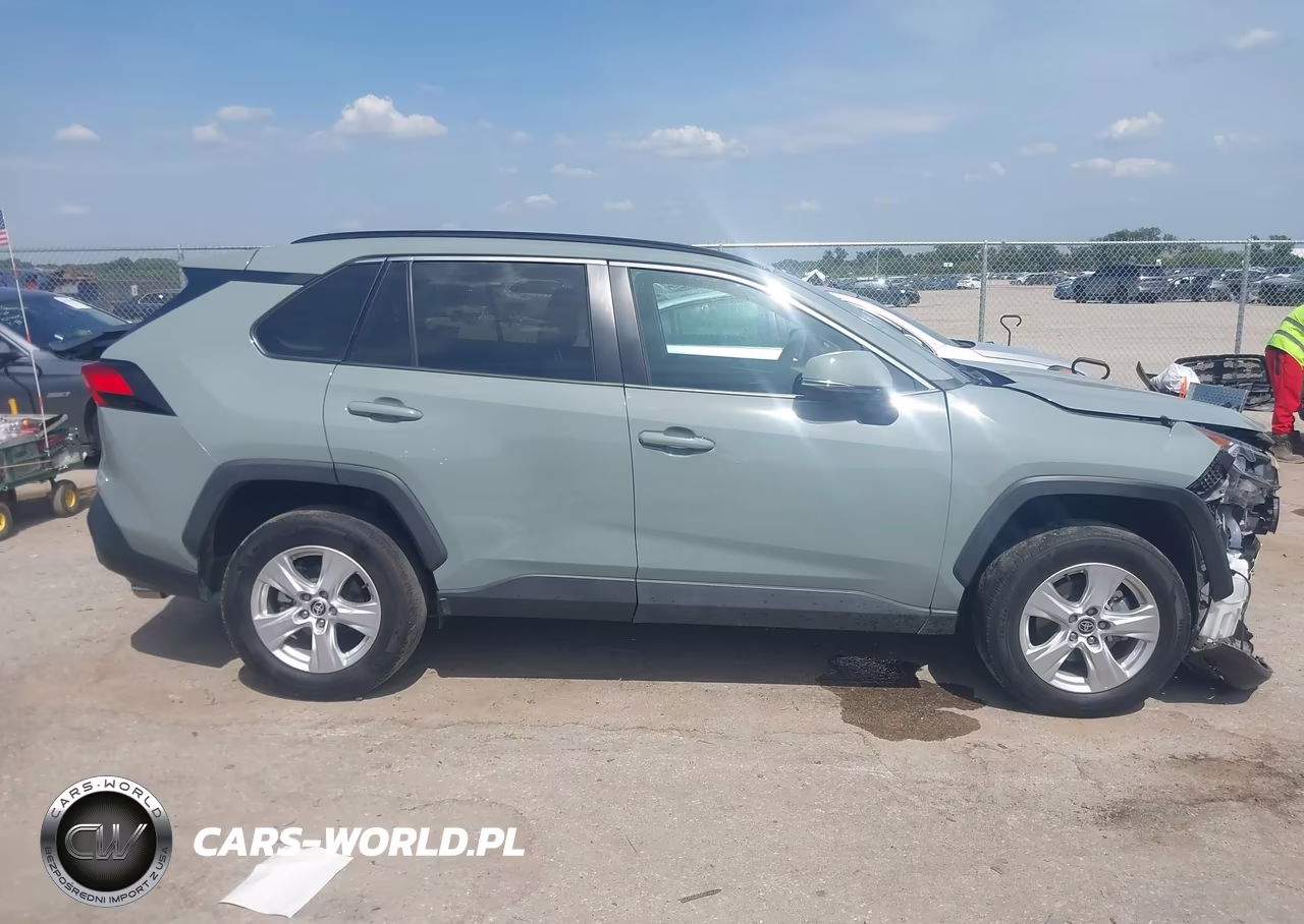 2021 Toyota Rav4 Xle VIN:2T3W1RFV7MW162367 - 12