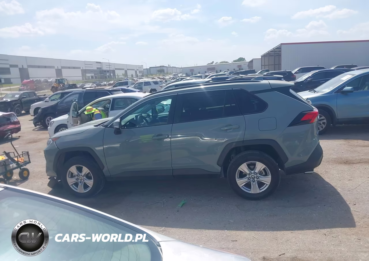 2021 Toyota Rav4 Xle VIN:2T3W1RFV7MW162367 - 13