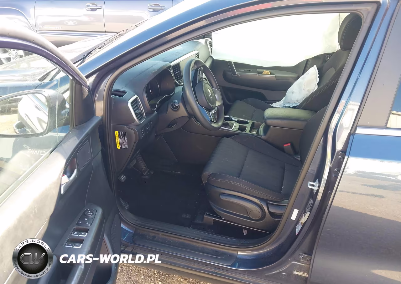 2022 Kia Sportage Lx VIN:KNDPMCAC9N7010652 - 5