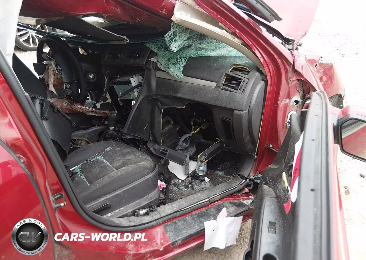 2010 Ford Fusion Se VIN:3FAHP0HA5AR258503 - 5