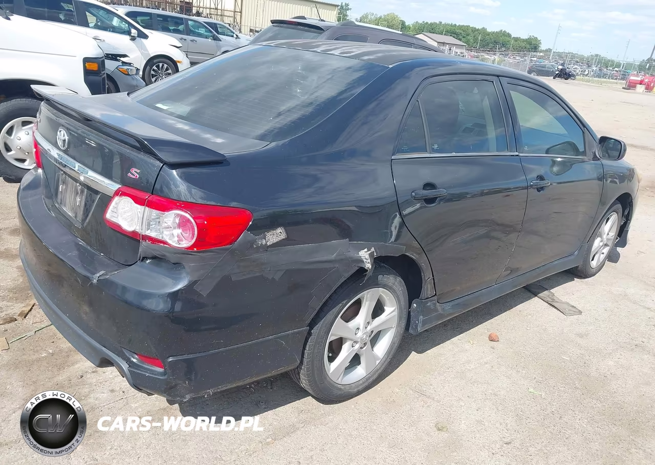 2012 Toyota Corolla S VIN:2T1BU4EEXCC820055 - 4
