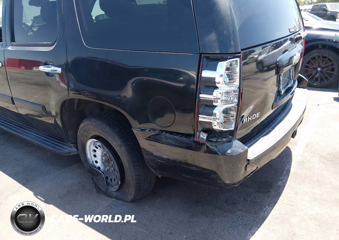 2007 Chevrolet Tahoe Ls VIN:1GNFC13C07J262058 - 6