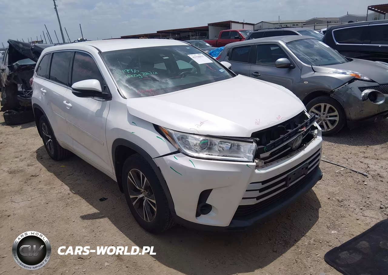 2018 Toyota Highlander Le – zdjęcie 1 z 17