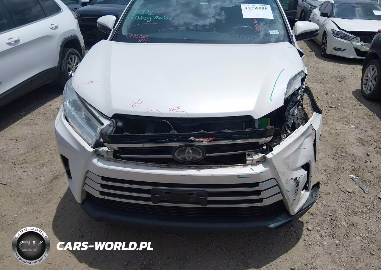 2018 Toyota Highlander Le VIN:5TDZZRFH3JS261961 - 13