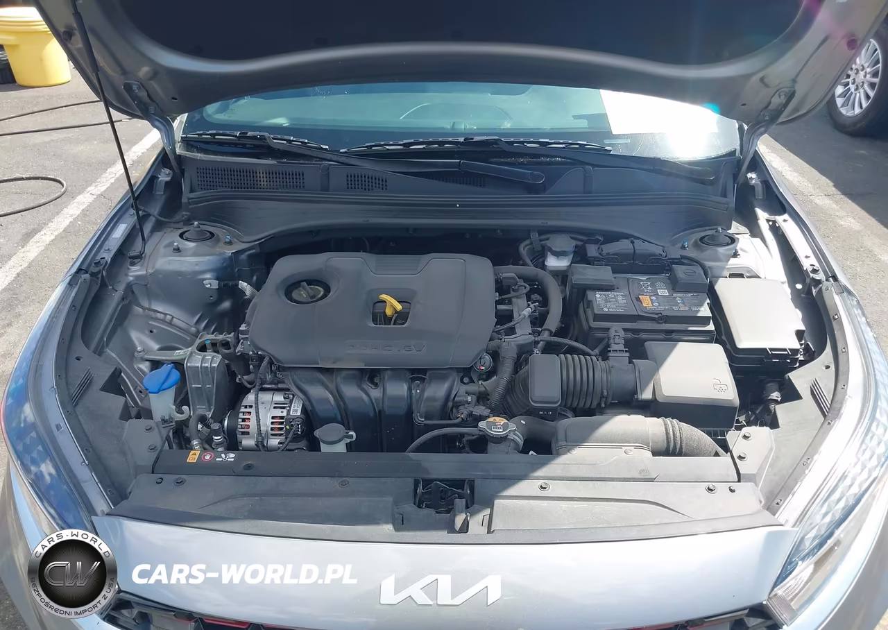 2024 Kia Forte Gt-Line VIN:3KPF54AD4RE785745 - 10