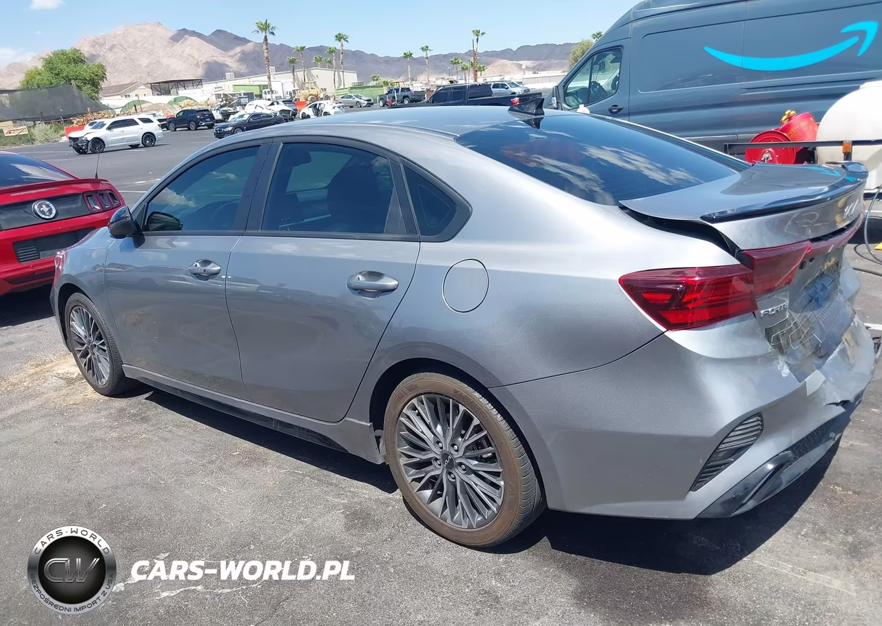 2024 Kia Forte Gt-Line VIN:3KPF54AD4RE785745 - 18