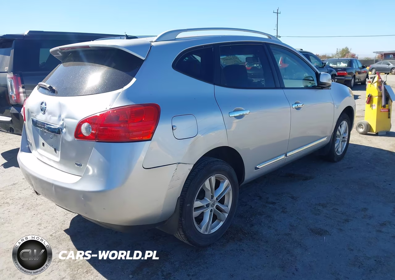 2012 Nissan Rogue Sv VIN:JN8AS5MT8CW609360 - 4