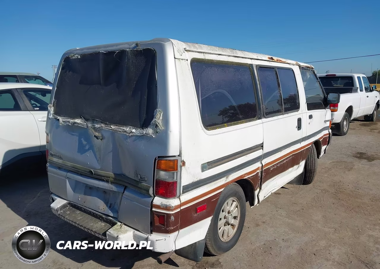 1990 Mitsubishi Wagon Ls VIN:JA4FN54W4LA000700 - 4
