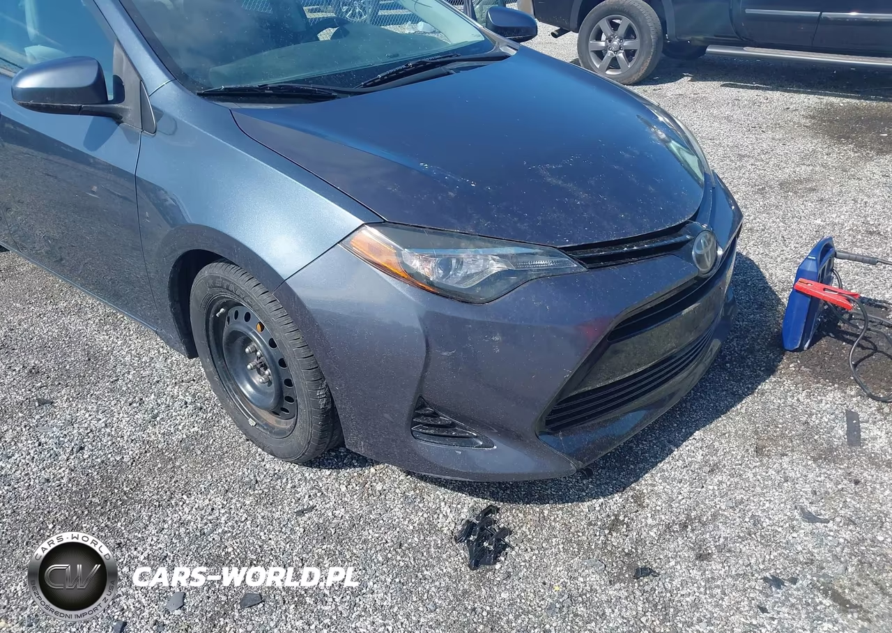2017 Toyota Corolla Le VIN:2T1BURHE9HC915402 - 6